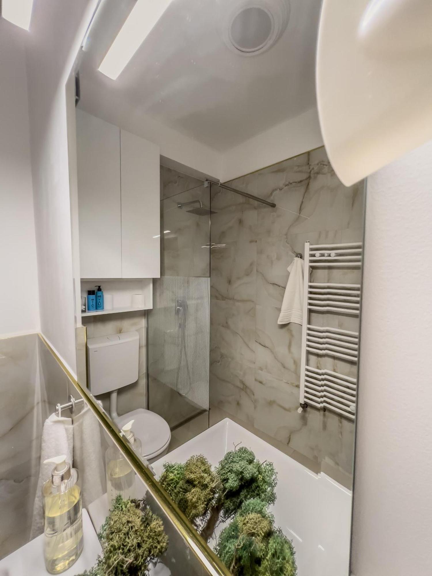 Glori Gold Apartaments Baia Mare Exteriör bild