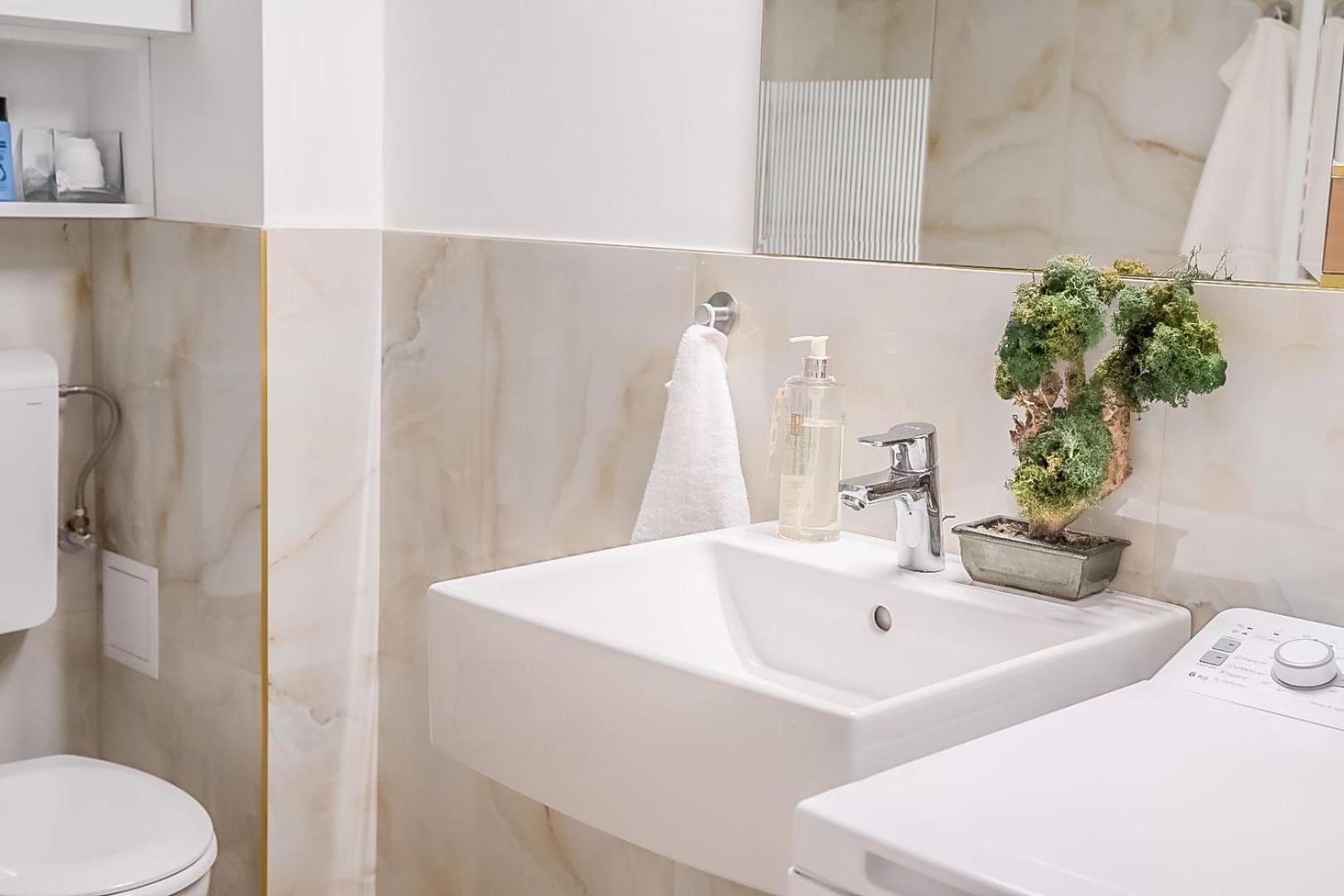 Glori Gold Apartaments Baia Mare Exteriör bild